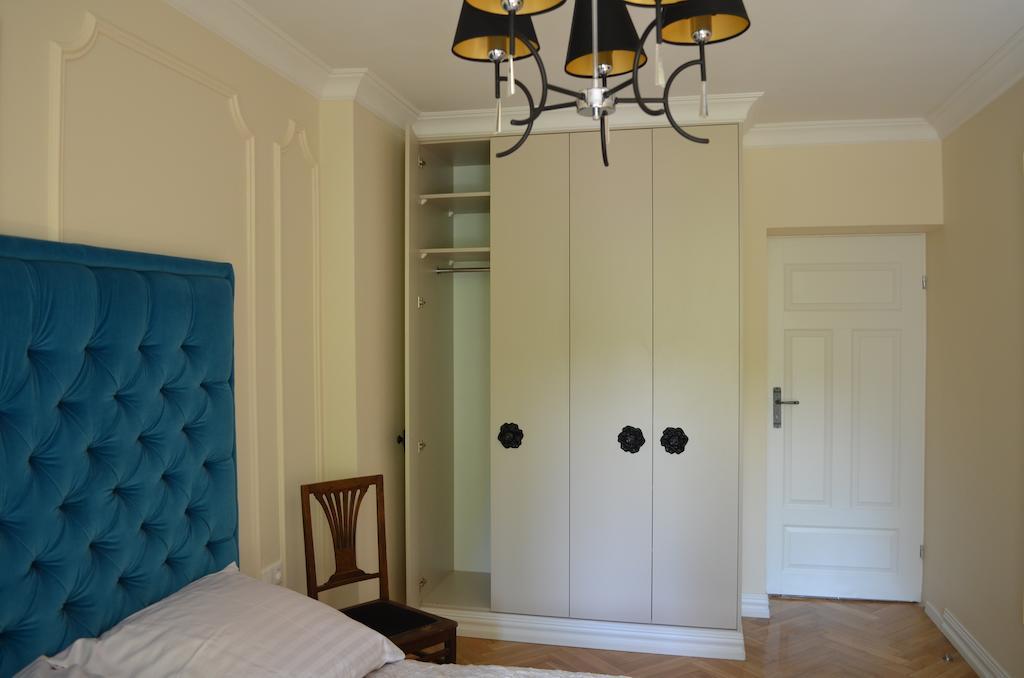 Apartament Orchidea Centrum Varşova Oda fotoğraf